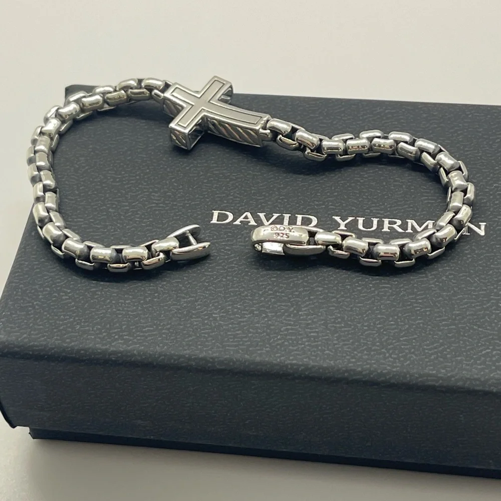 David Yurman Pavè Cross Bracelet in Sterling Silver with Black Diamonds, 5mm - Picture 6 of 11